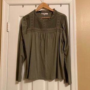 Long sleeve shirt with lace inspired neckline